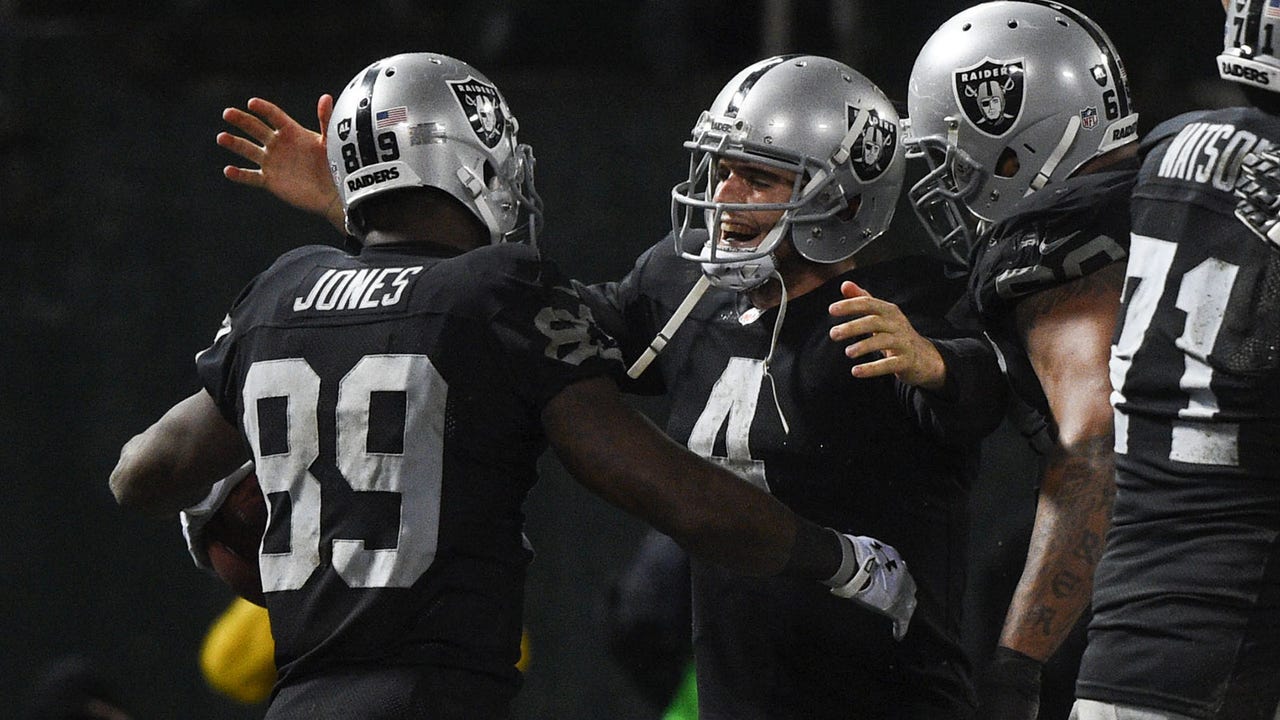 Blame Smith if you must, but the real culprit in Oakland was the Chiefs' vaunted D